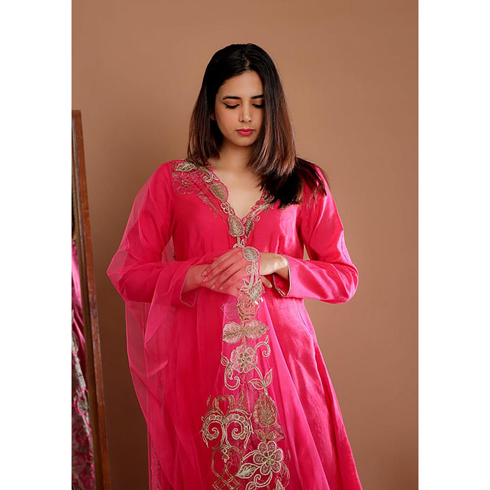 Omana by Ranjana Bothra Pink Embroidered V-Neck Anarkali With Pant And Dupatta