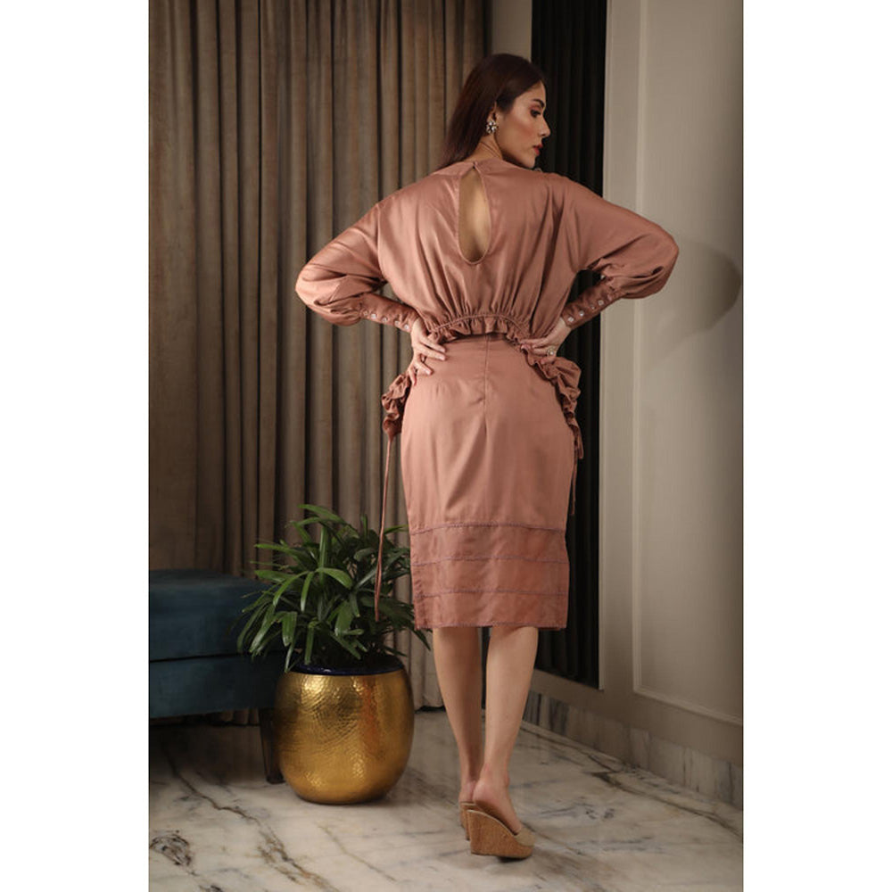 Omana by Ranjana Bothra Ivory Satin Round Neck Solid/Plain Top with Skirt