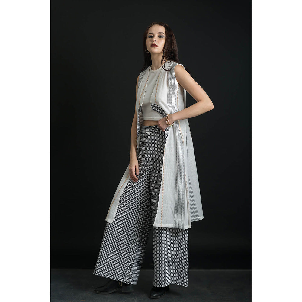 ORCR Ramin Checks Sleeveless Off White Jacket with Pant (Set of 2)