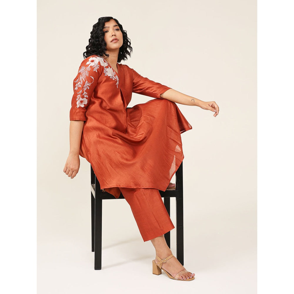 ORIGANI Hyacinth Halo Suit Kurta with Pant (Set of 2)