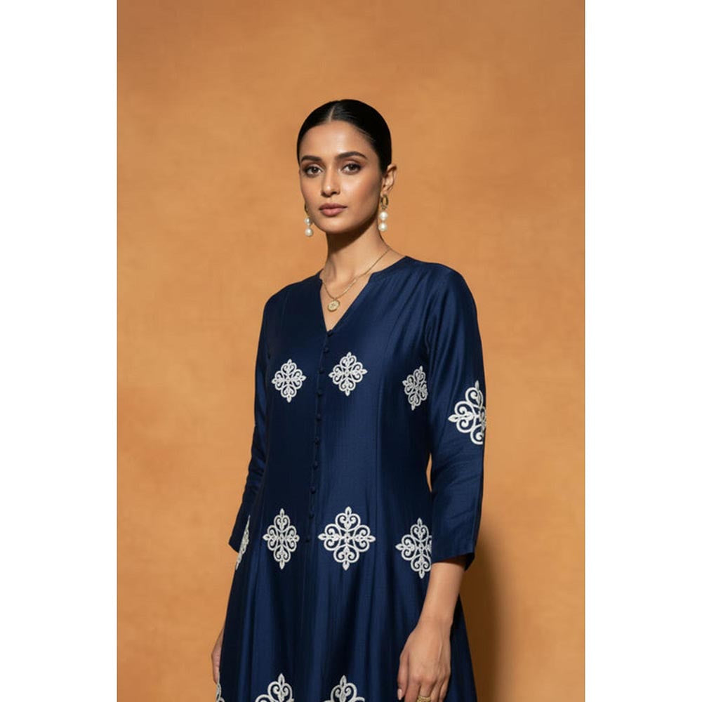 ORIGANI Blue Chanderi Silk Mandarin Neck Embroidered Kurta with Palazzo