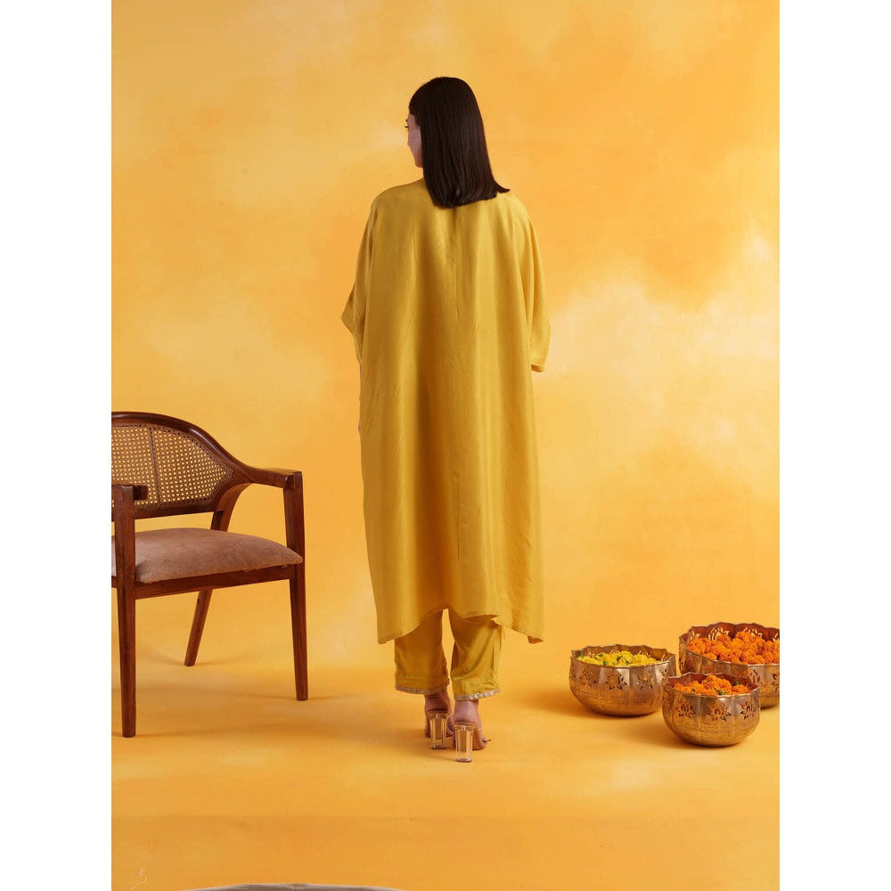 Pairaahan EVARA Yellow Kaftan with Pant (Set of 2)