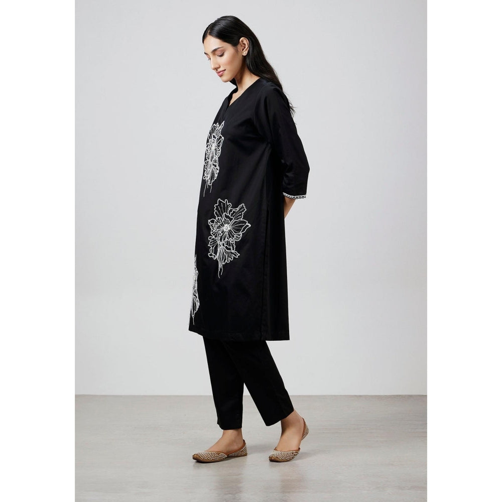 Pallavi Swadi Perla Noir Kurta with Pant