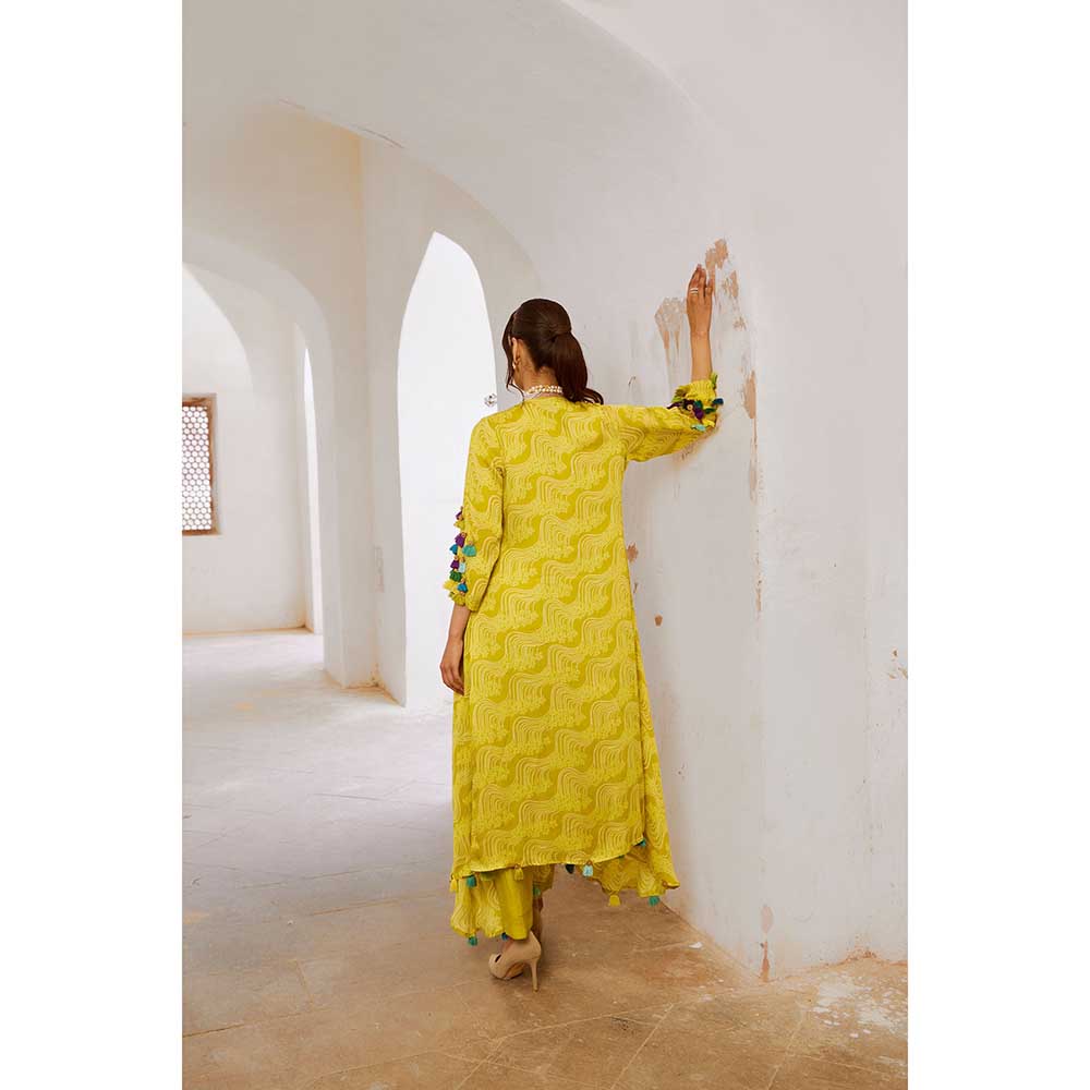 PALLAVI JAIPUR Gulbahar Lemon Green Tassel Kurta With Pant (Set of 2)