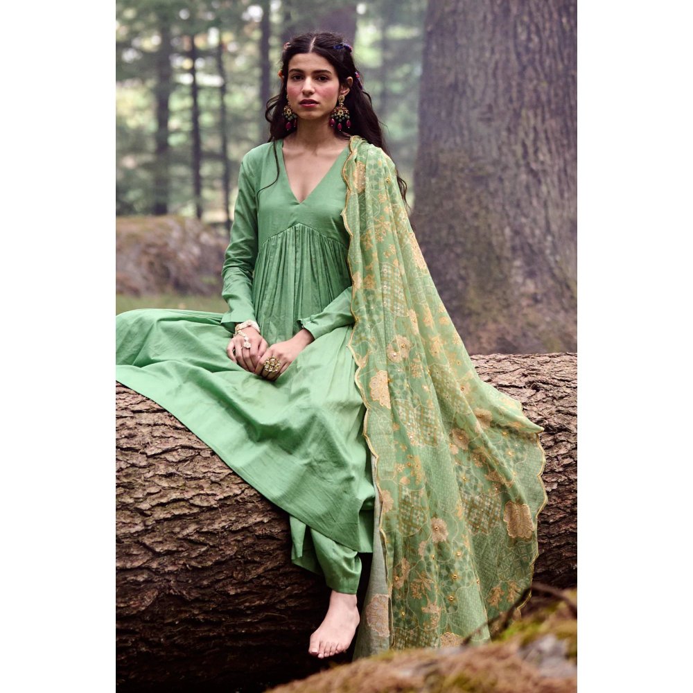 Paulmi & Harsh Green V-Cut Anarkali with Naksha Print Dupatta (Set of 3)
