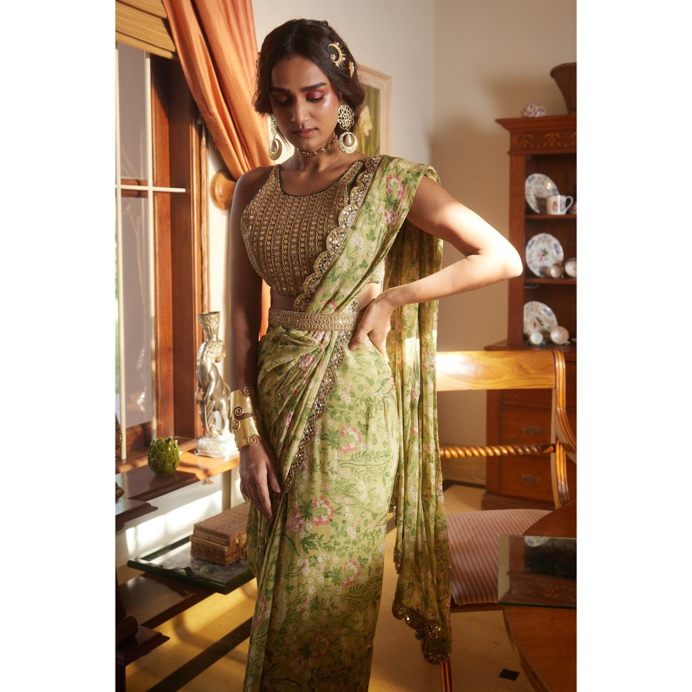 Paulmi & Harsh Green Pre Drape Saree with Stitched Blouse and Belt