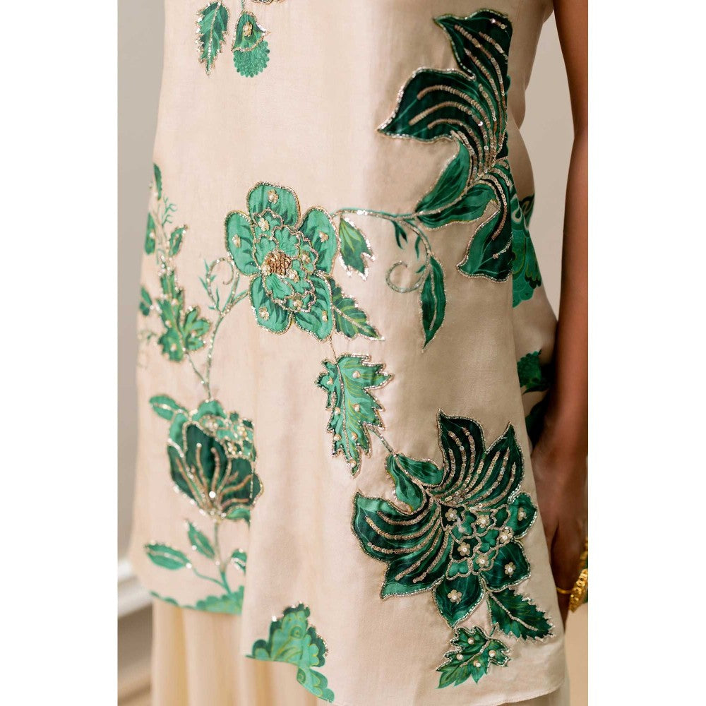 Paulmi & Harsh Women Off White Georgette Round Neck Kurta with Palazzo