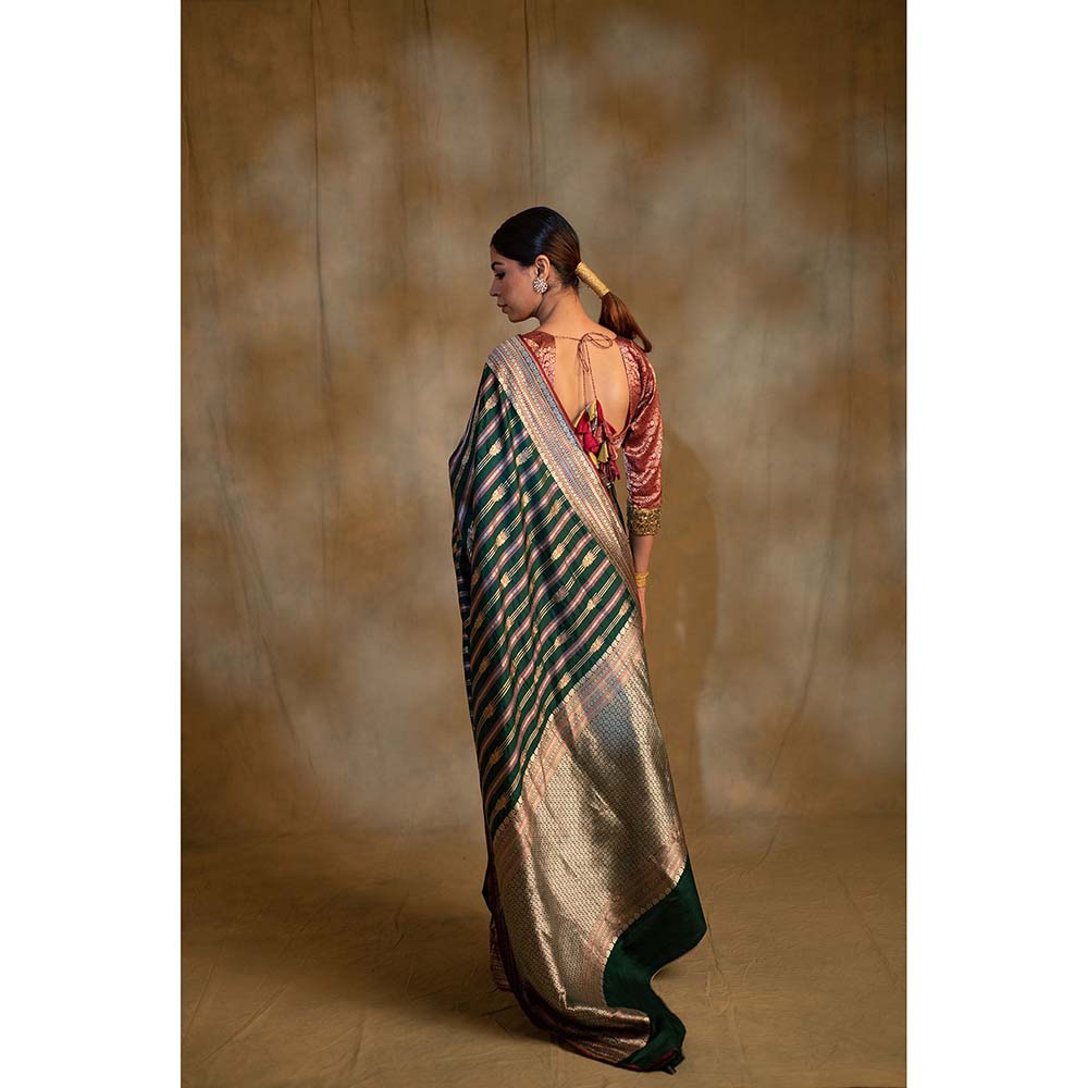 PRIYANKA RAAJIV Maghi Emerald Green Silk Banarsi Saree with Unstitched Blouse