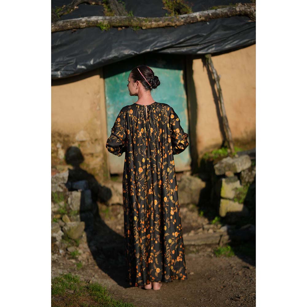 Raas Life Laxmi Karu Black Floral Maxi Dress