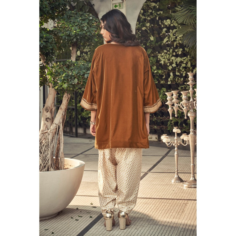 Ranian Brown Color Velvet Kurta with Chanderi Salwar (Set of 2)