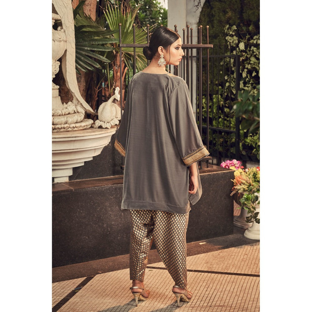 Ranian Steel Gray Velvet Kurta and Salwar (Set of 2)