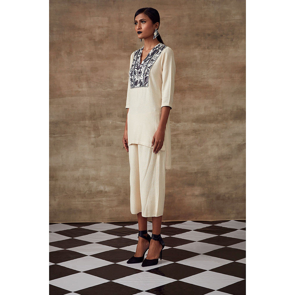 RISHI & VIBHUTI Subtle Co-Ordinated Kurta Ivory (Set of 2)