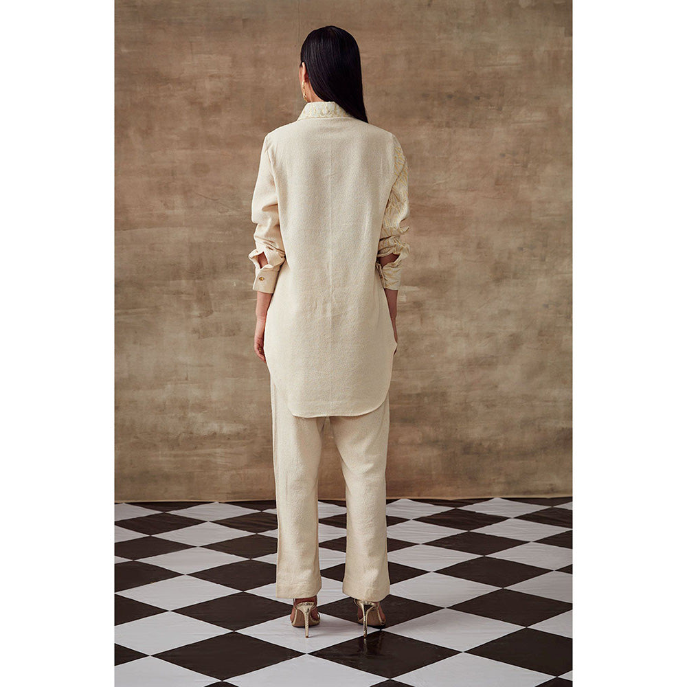 RISHI & VIBHUTI Daisy Two Panel Linen (Set of 2)