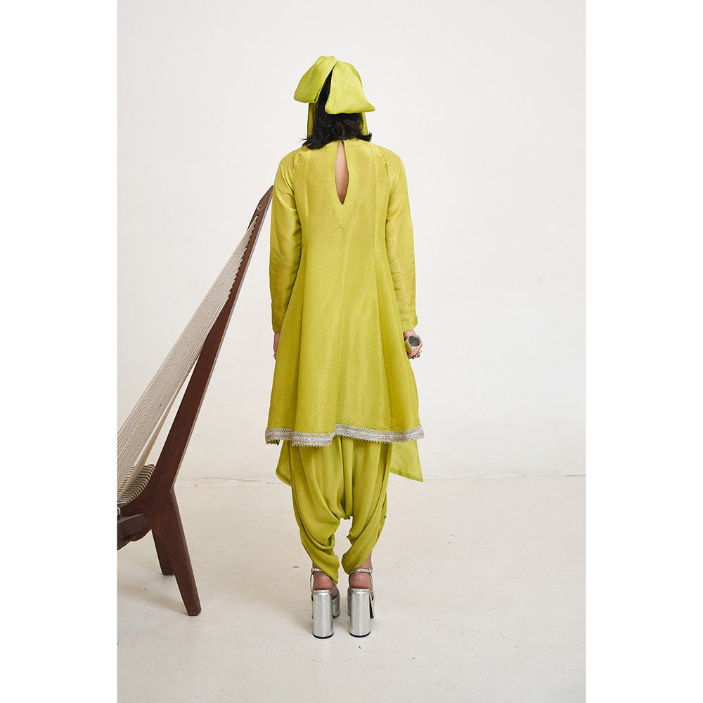 Rishi & Vibhuti Zirael Kurta With Dhoti (Set of 2)