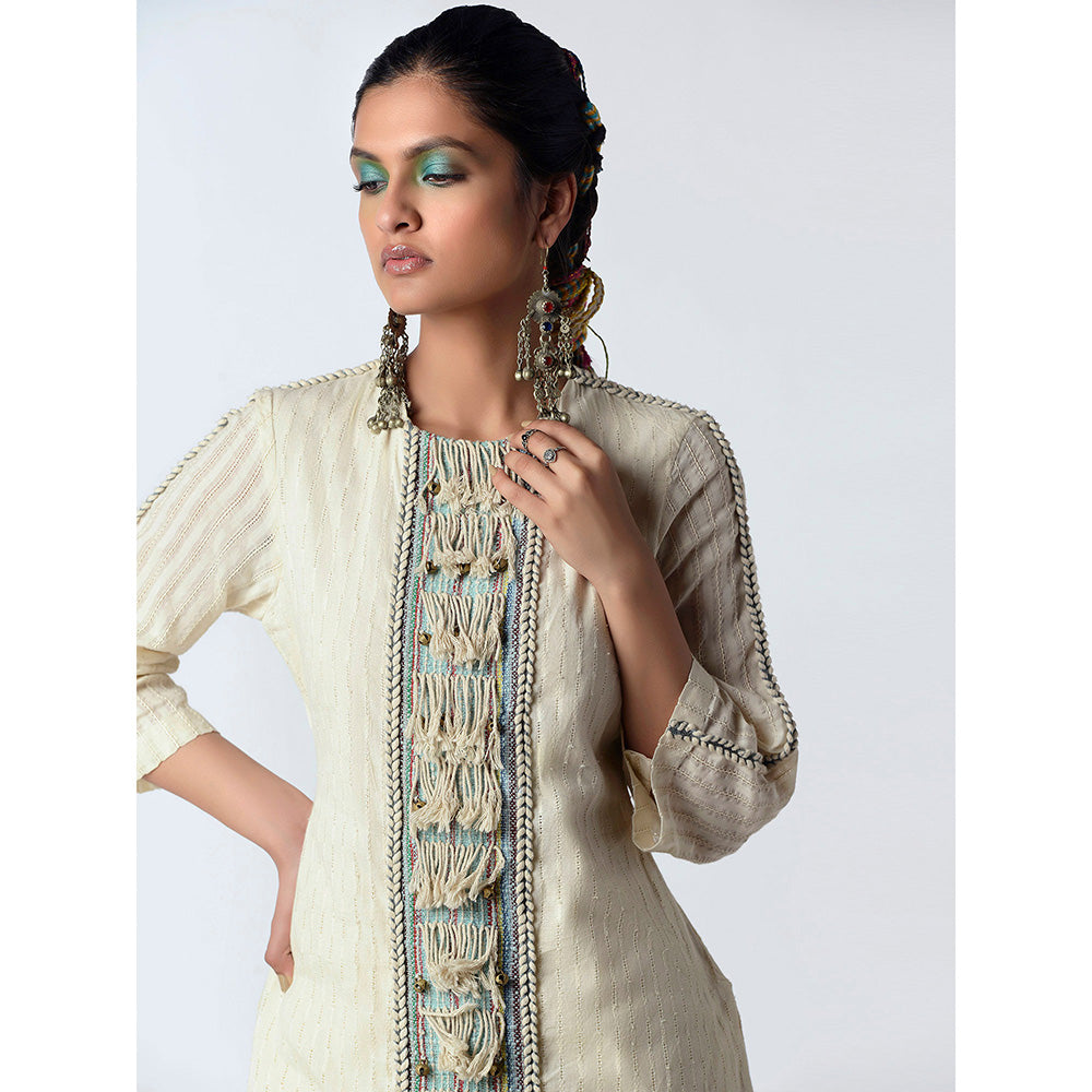Rishi & Vibhuti Cream Metallic Waves Kurta Set