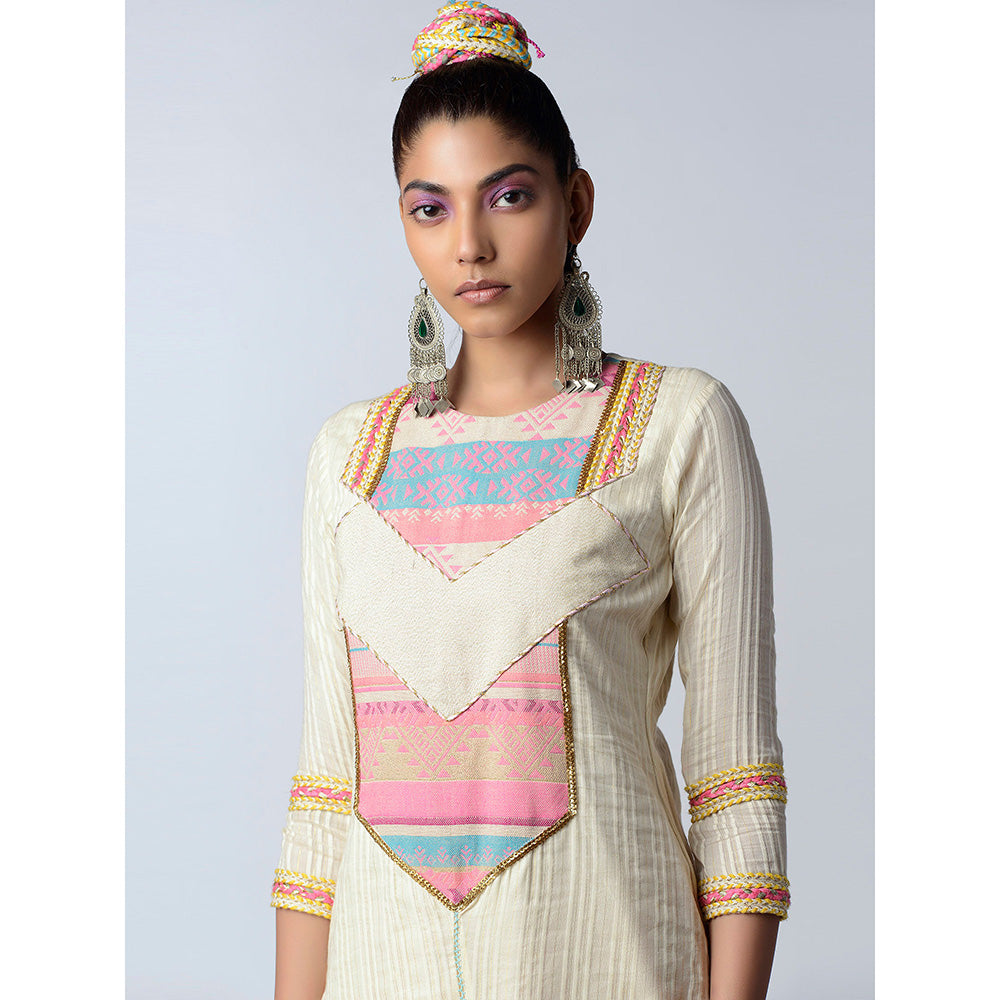 Rishi & Vibhuti Ivory A Sq B Sq. Kurta & Pant (Set of 2)