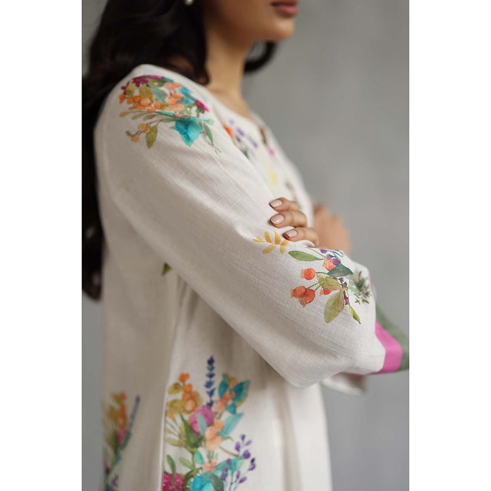 Roza Blossom Cream Kurta with Pant (Set of 2)