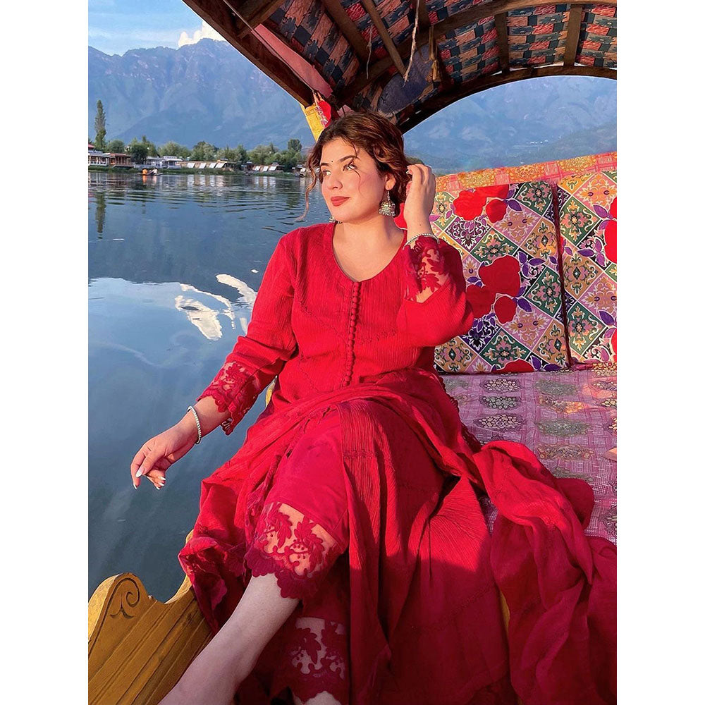 Roze Mahjabeen Red Kurta (Set of 3)