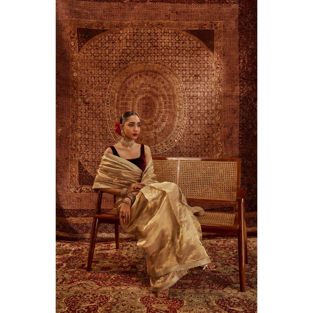 Roze Zaina Embroidered Saree