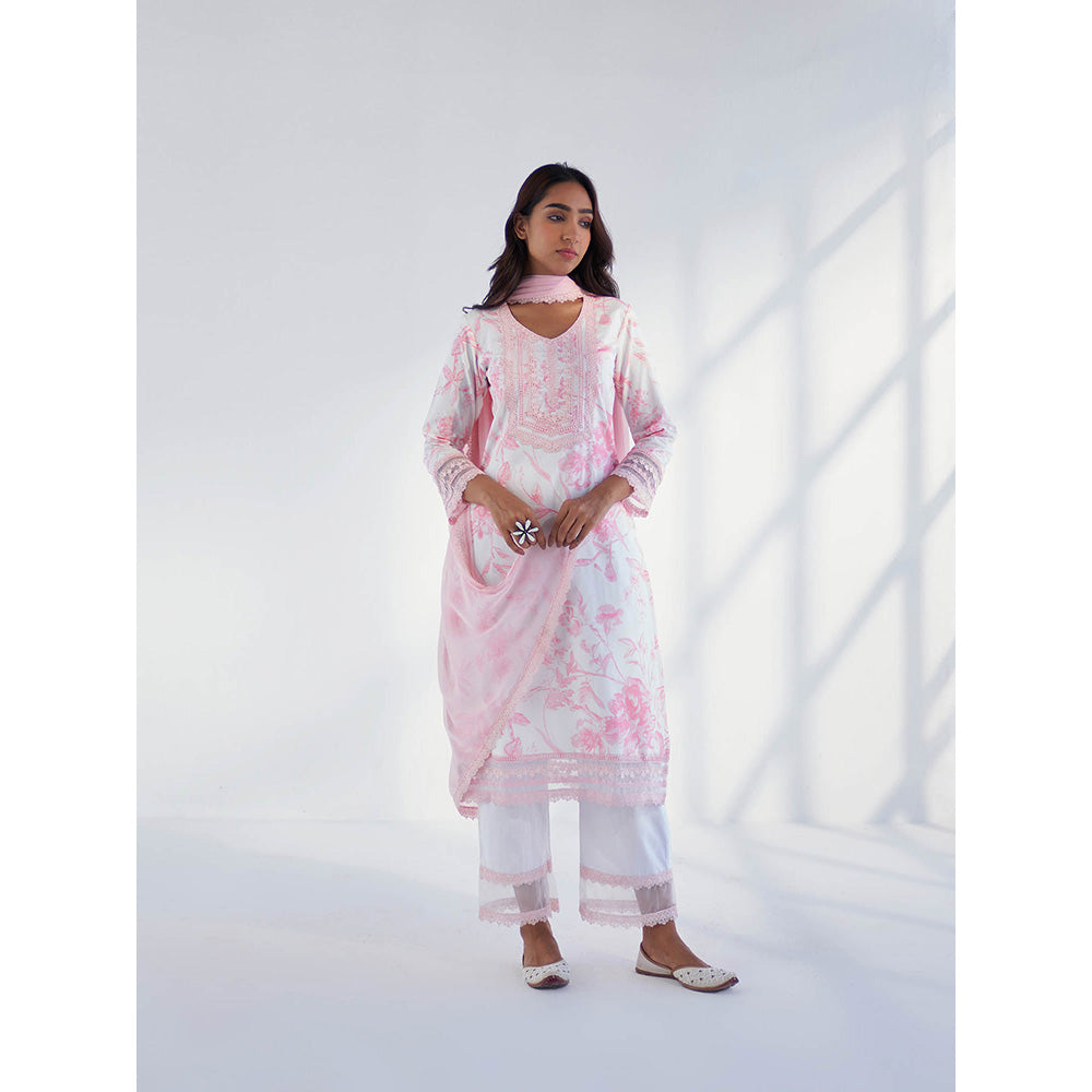 Roze Nyla Pink Kurta with Pant & Dupatta (Set of 3)