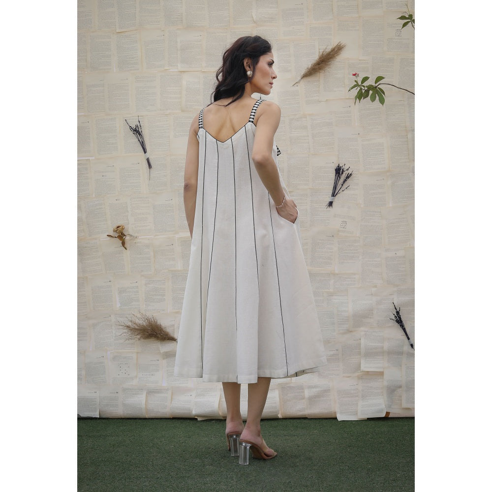 Ruhm Off White Anjea Dress