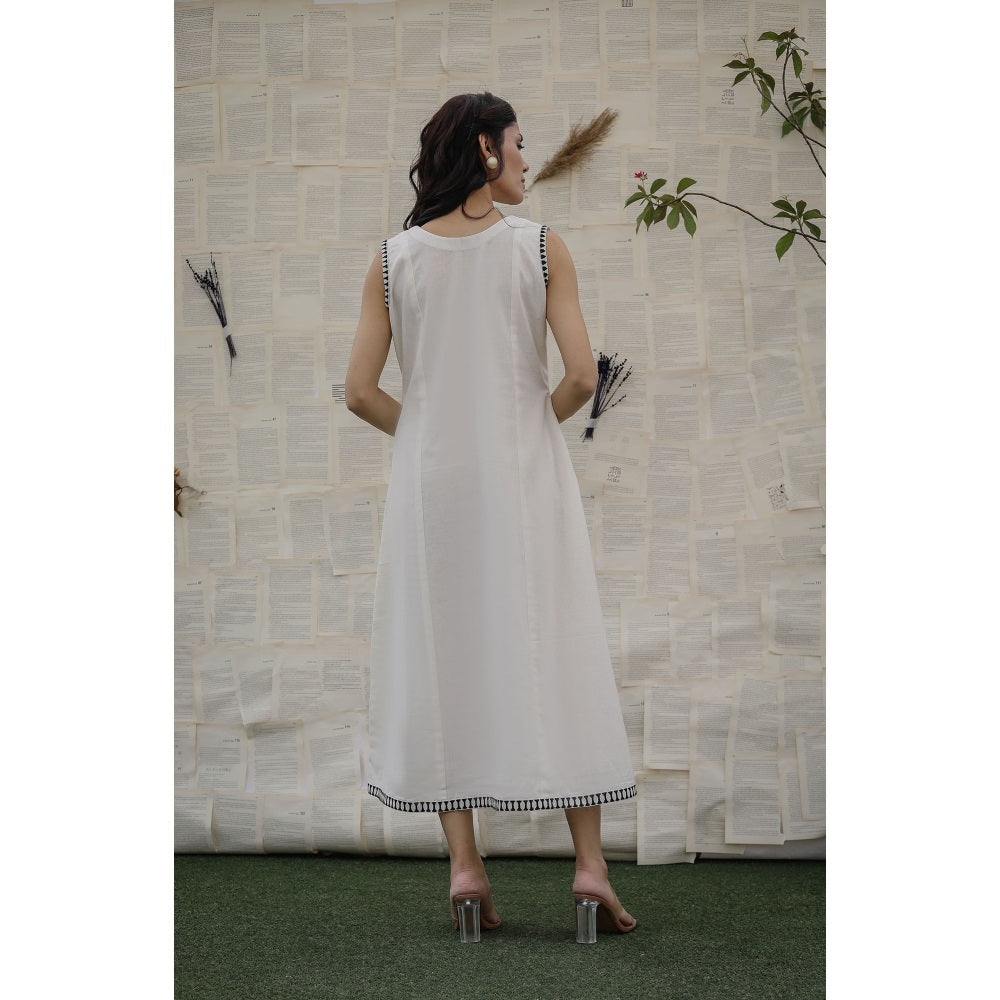 Ruhm White Zohra Dress