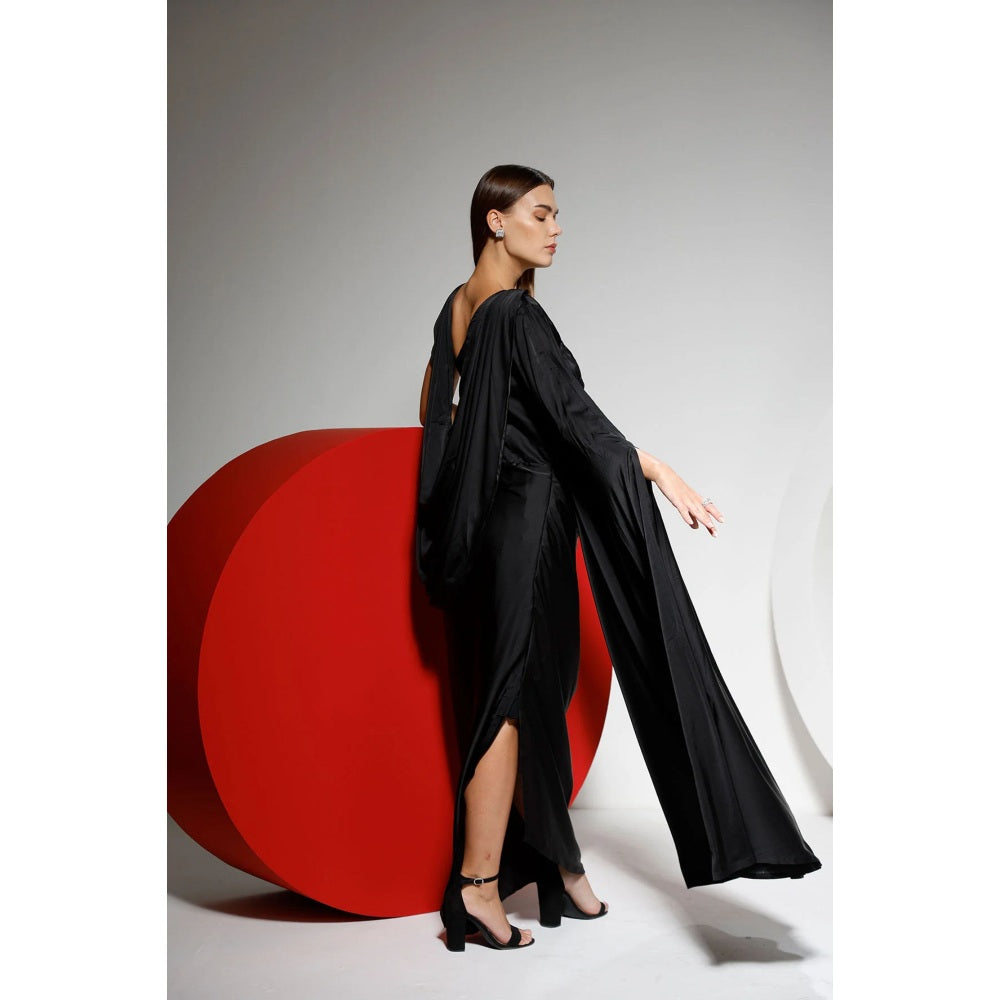 Ruhm Elegance Noir Satin Cocktail Dress