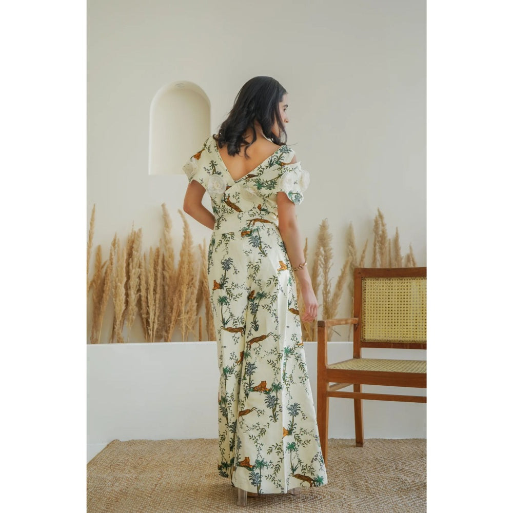 Ruhm White Tropical Bloom Co-Ord (Set of 2)