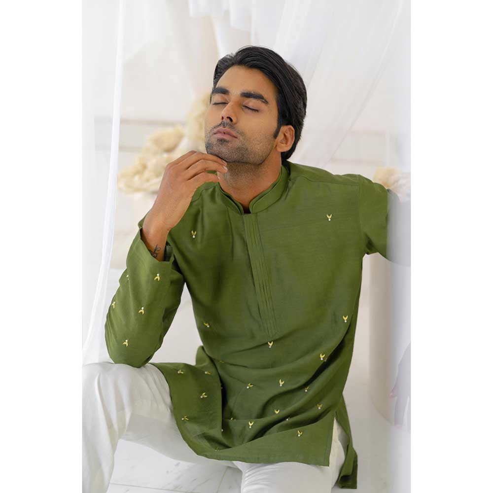 Runit Gupta Olivio Short Kurta with Pant (Set of 2)