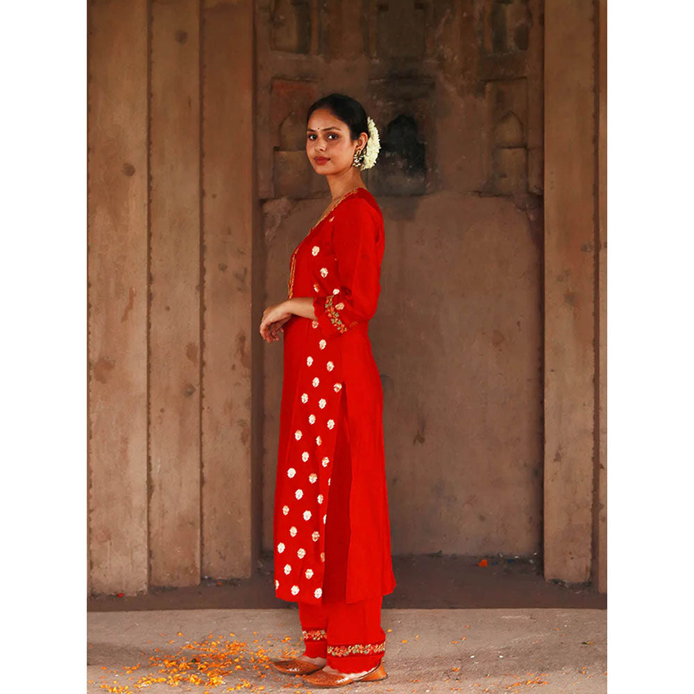 Saatvikei Meenakshi - Red Kurta with Pant and Dupatta (Set of 3)