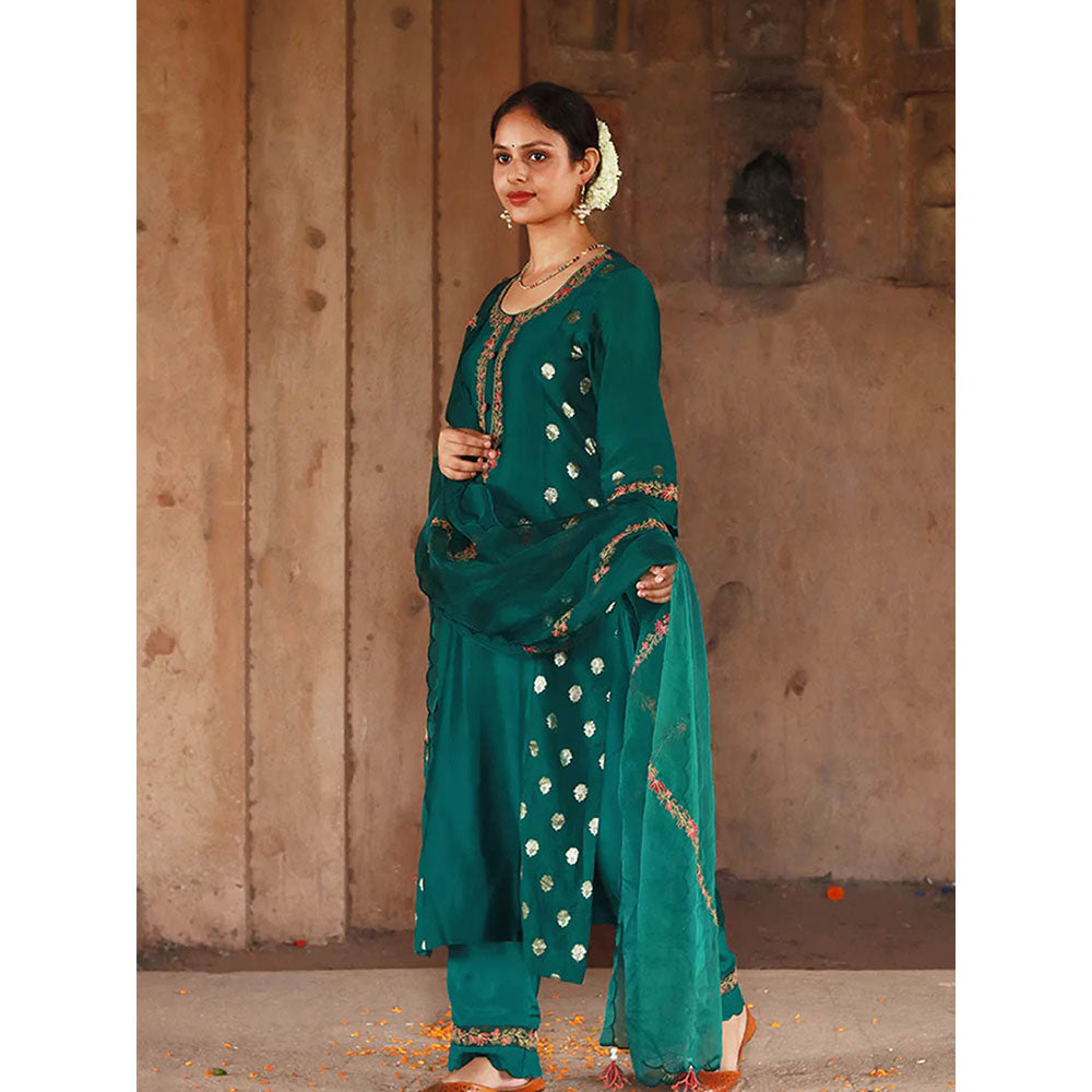 Saatvikei Meenakshi - Green Kurta with Pant and Dupatta (Set of 3)