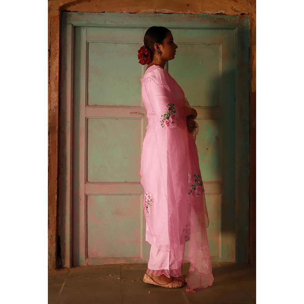 Saatvikei Vaidehi - Pink Kurta with Palazzo and Dupatta (Set of 3)
