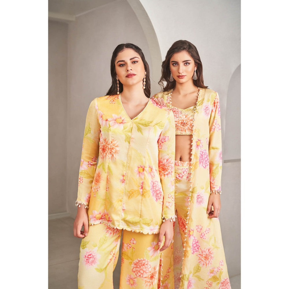 SAMMOHI BY MOKSHA & HIRAL Yellow Floral Co-Ord (Set of 2)