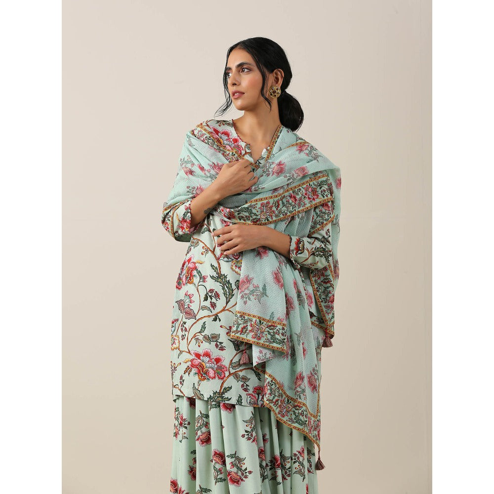 Samvrih Green Short Kurta with Skirt and Dupatta (Set of 3)