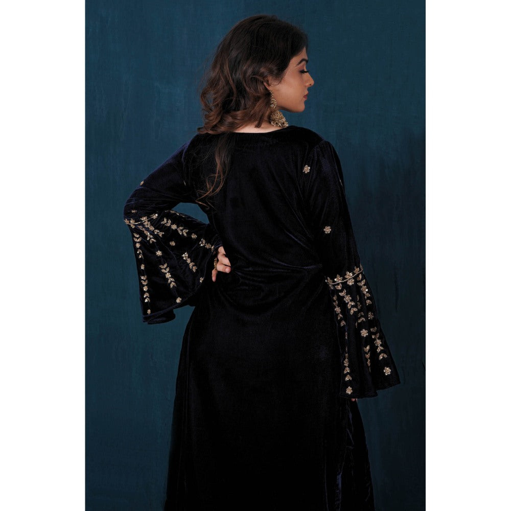 SAUBHAGYA Navy Blue Velvet Kurta and Pant (Set of 2)