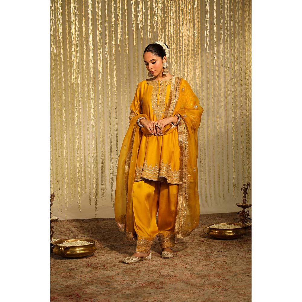 Sheetal Batra Warizah Kurta & Salwar with Dupatta-Mustard (Set of 3)