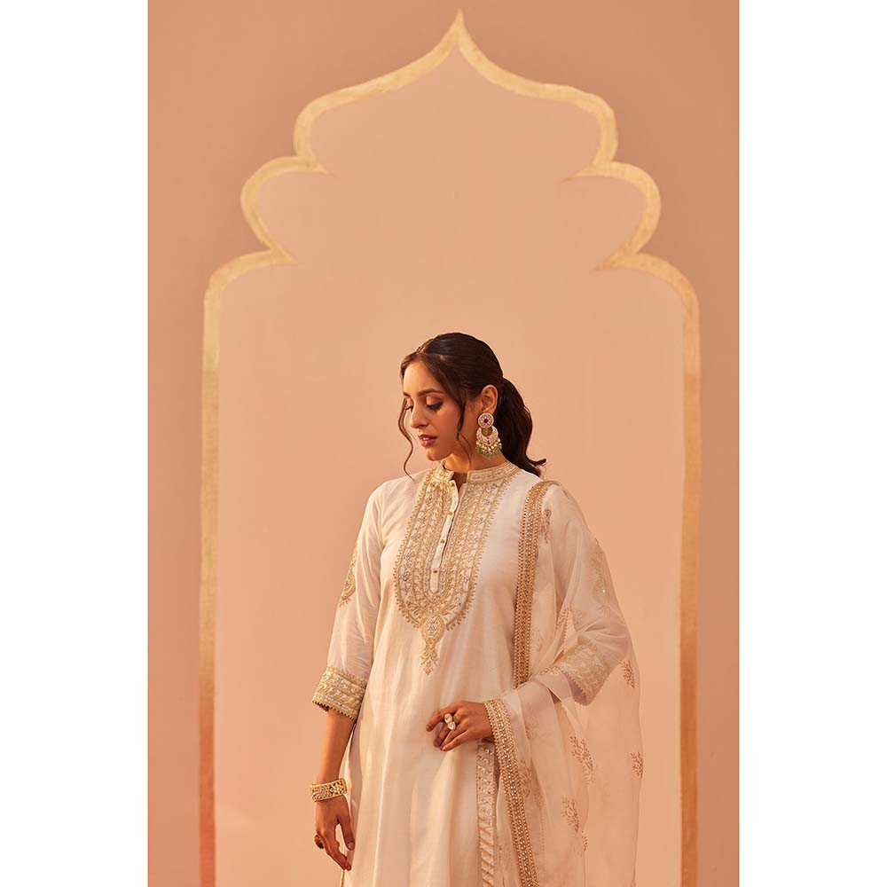 Sheetal Batra Ivory Zaniab Kurta With Palazzo And Dupatta (Set of 3)