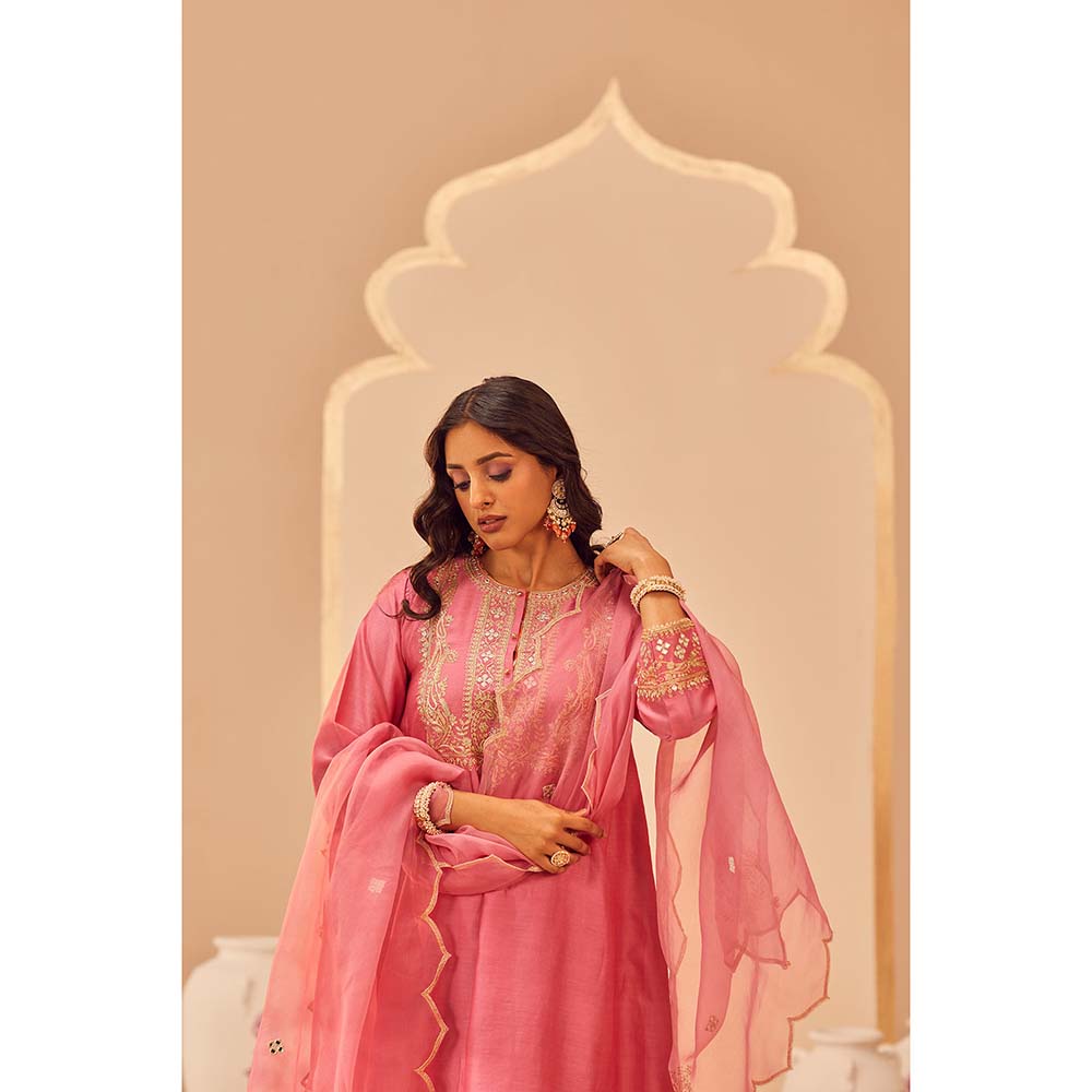 Sheetal Batra Pink Kurta With Salwar And Dupatta (Set of 3)
