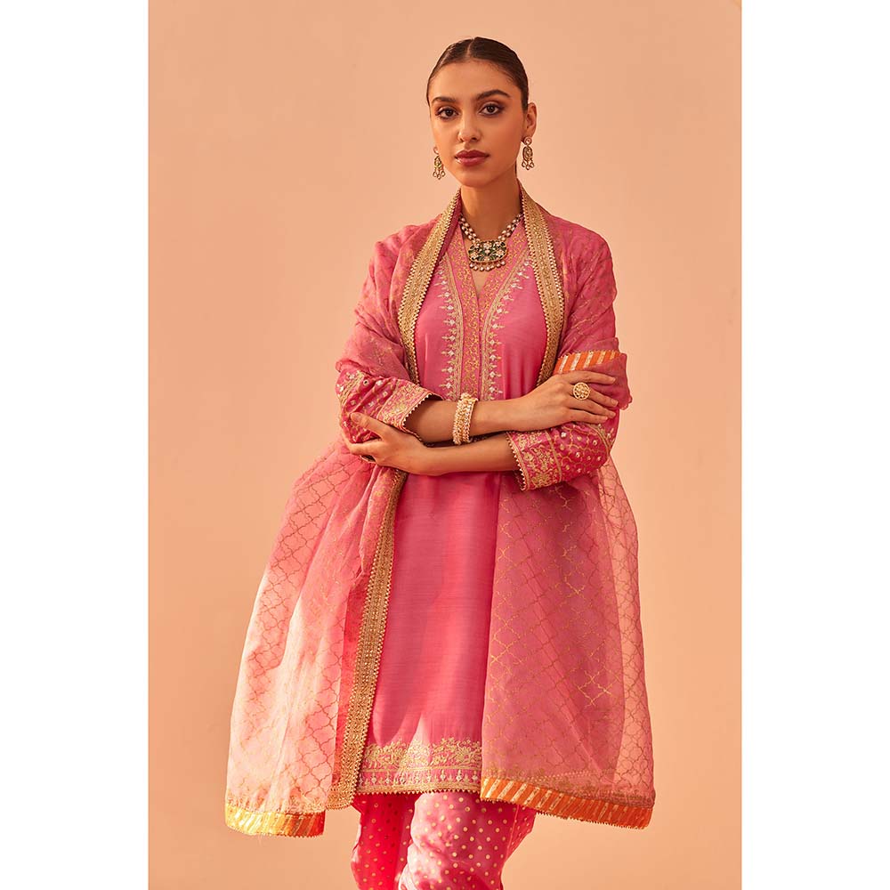 Sheetal Batra Pink Faheeda Kurta With Dhoti And Dupatta (Set of 3)