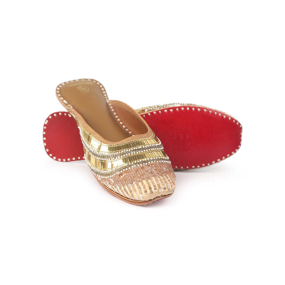 Shilpsutra Women Gold Raatkali Mules