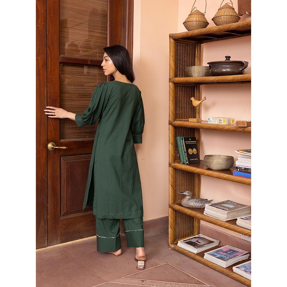 Shibui Allure Green Kurta and Pant (Set of 2)