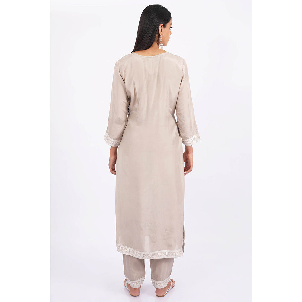 SHRUTI GOYAL Purple Embroidered Kurta with Pant and Dupatta (Set of 3)