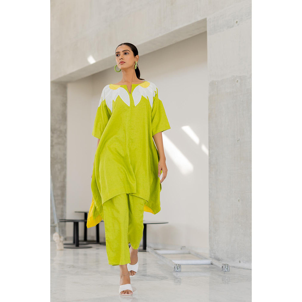 Silai Studio Green Sunflower Applique Co-Ord (Set of 2)