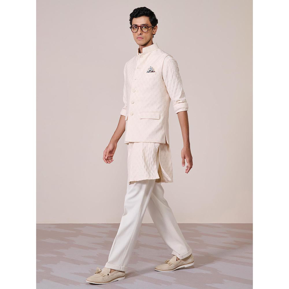 S&N by Shantnu Nikhil Off White Rayon Blend Sleeveless Waistcoat