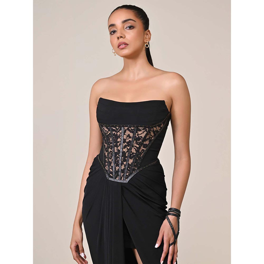 S&N by Shantnu Nikhil Women Black Jersey Solid Gown