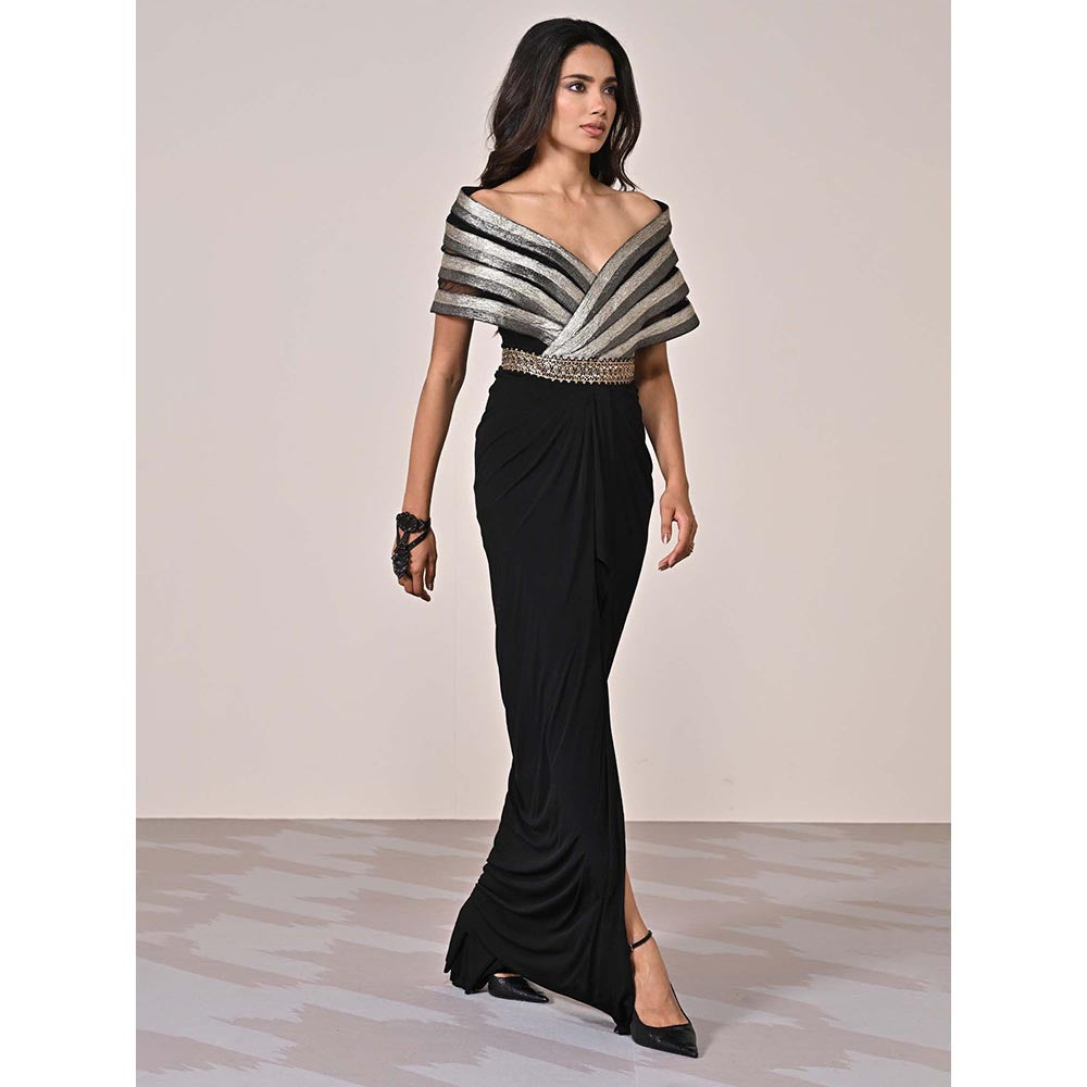 S&N by Shantnu Nikhil Women Black Jersey Solid Gown