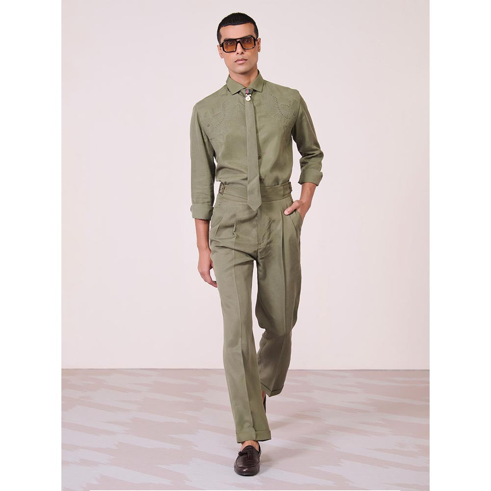 S&N by Shantnu Nikhil Men's Olive Rayon Blend Embroidered Slim Fit Shirt