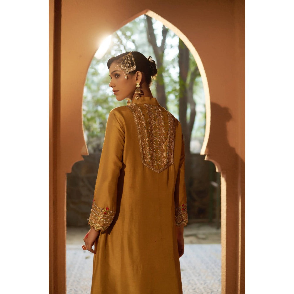 Sonia Khatri Golden Primrose High-Low Kurta with Pant (Set of 2)