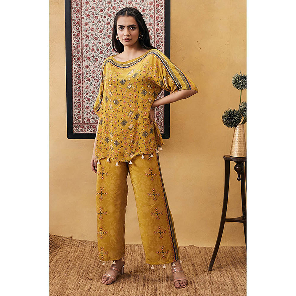 Soup by Sougat Paul Zahra Embroidered Co-Ord Set