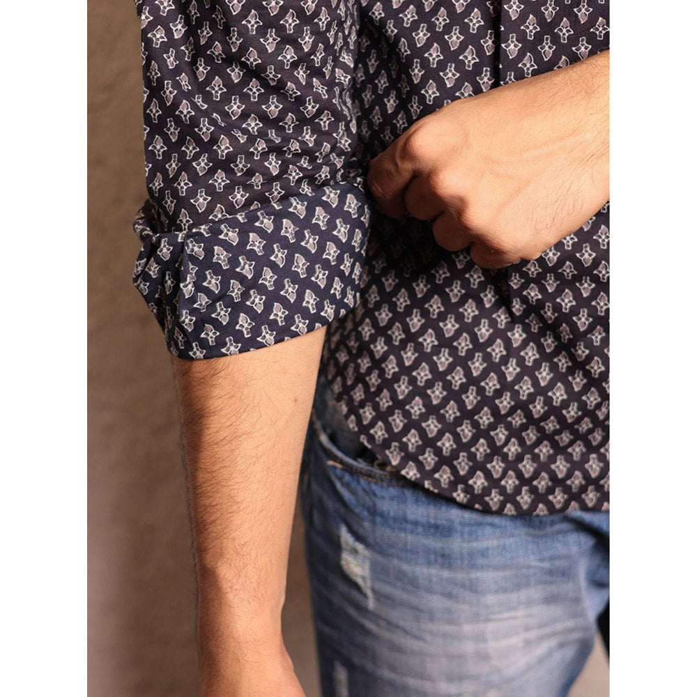 Spring Soul Black Cotton Printed Full Sleeves Shirt